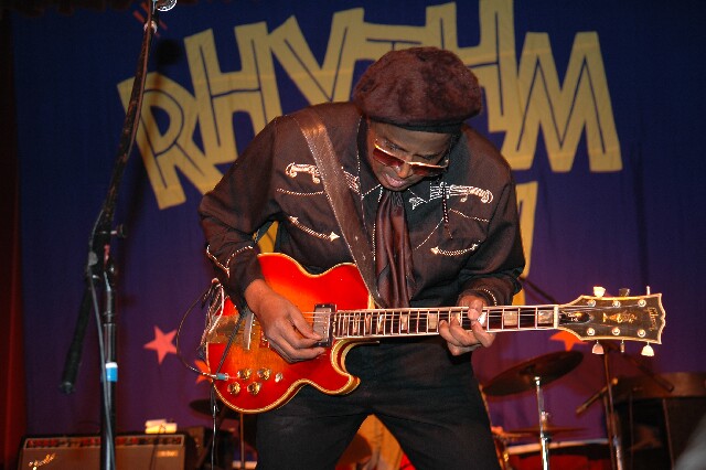 min 2006 11 26 riot 371